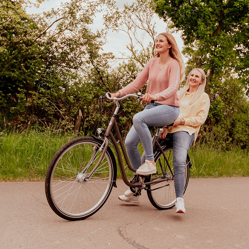 Kopfhrer, Alkohol & Handy auf dem Fahrrad  beachte diese Regeln! |  Magazin | EXCELSIOR