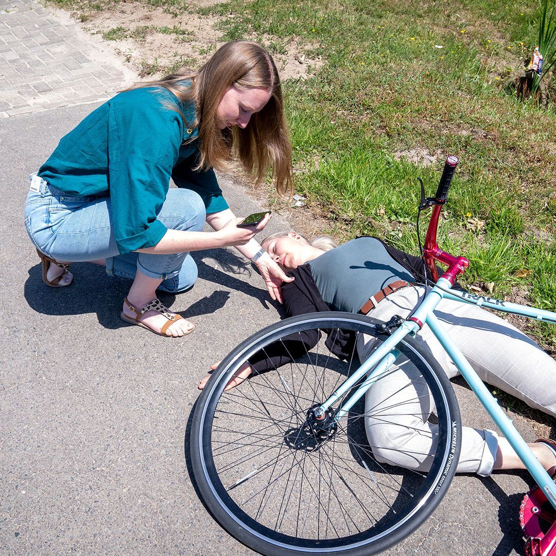 First aid or navigation - the best apps for your bike